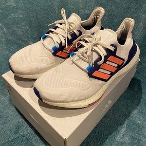 Women's Adidas Ultraboost 22